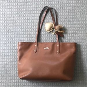 Coach Tote
